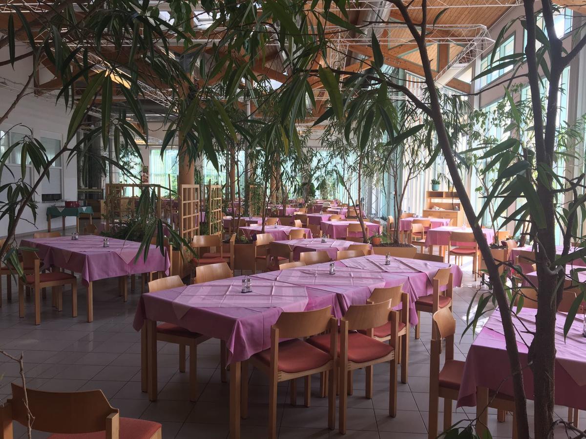 Hostel Obertrum Екстер'єр фото
